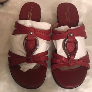 NWOT Naturalizer comfort wedges